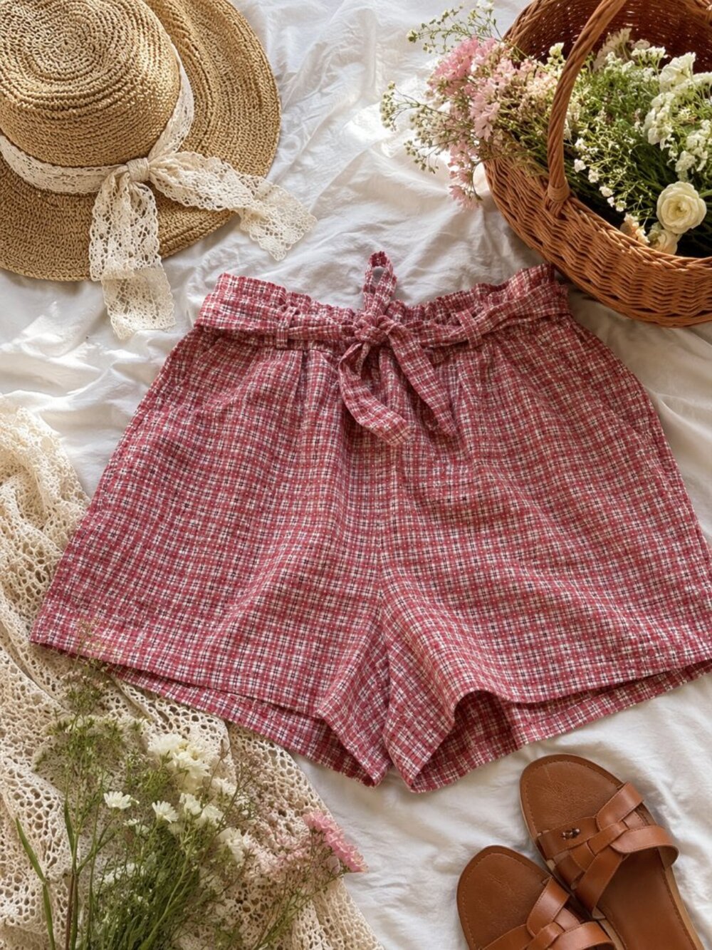 Red Plaid Paperbag Waist Tie Front Shorts Size Medium Coquette girl Cottagecore